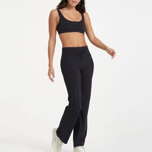 Vuori Daily Wide Leg Legging - Black - Size Medium